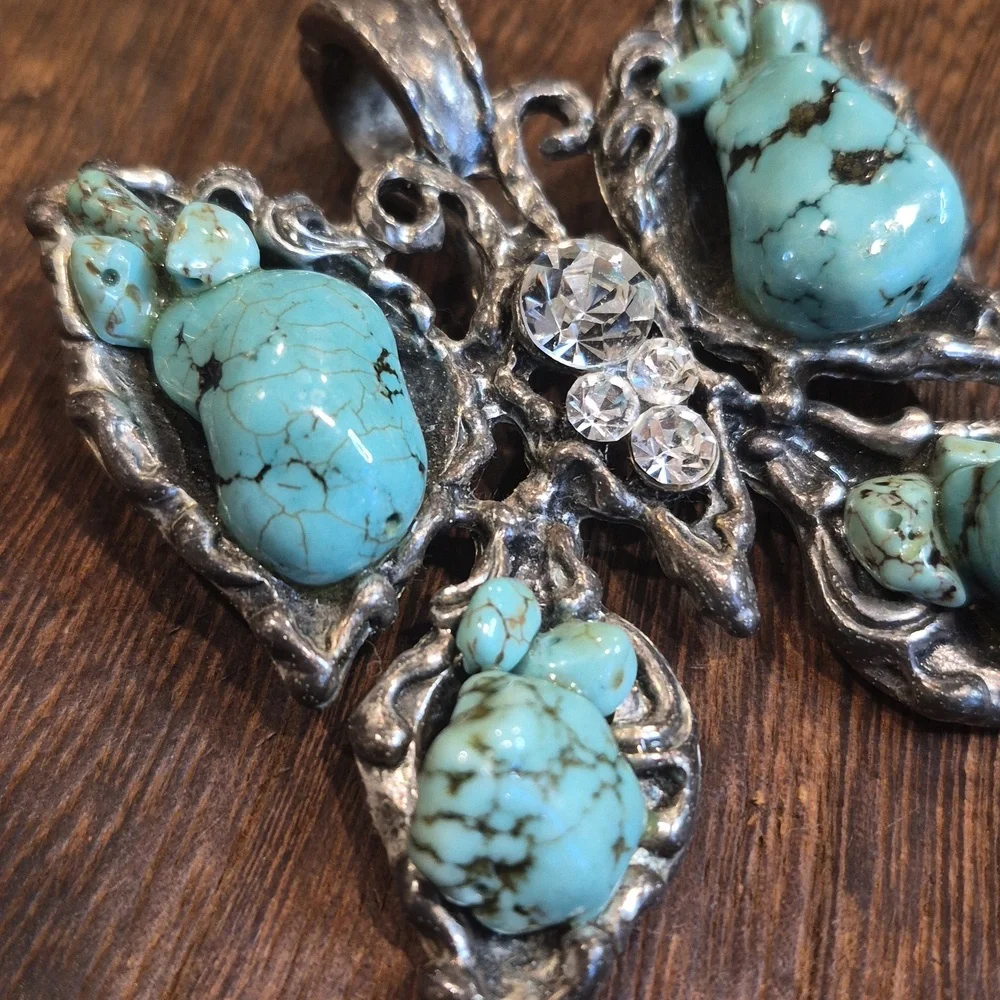 Vtg Turquoise & Rhinestone Embellished Silver Tone Butterfly Necklace Pendant - Picture 2 of 9